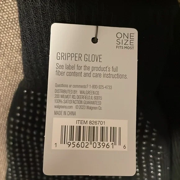 NWT!!! Gripper Gloves- 2 pairs - Picture 3 of 6